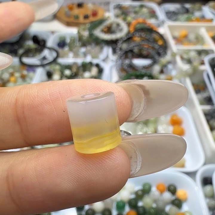 未镶嵌和田玉珠宝半成品