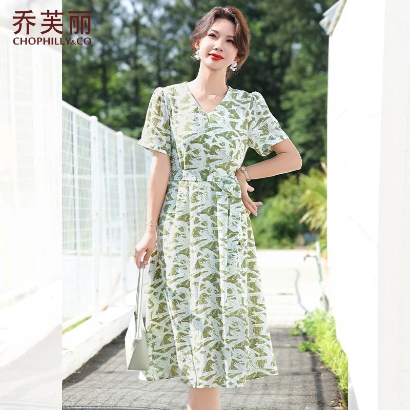 妈妈夏装年轻时尚连衣裙2025新款中年女夏季端庄大气短袖雪纺裙子