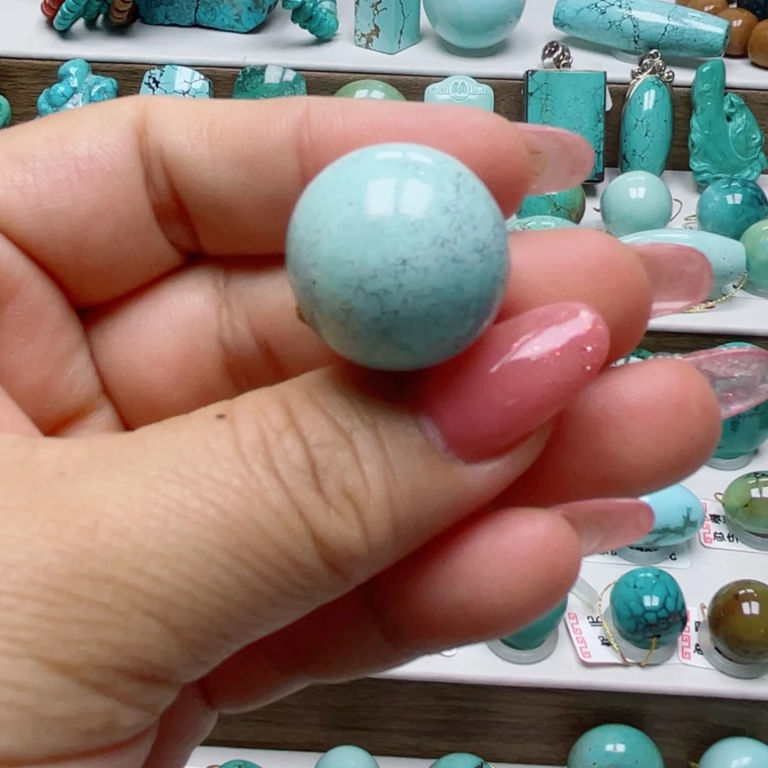 绿松石未镶嵌摆件