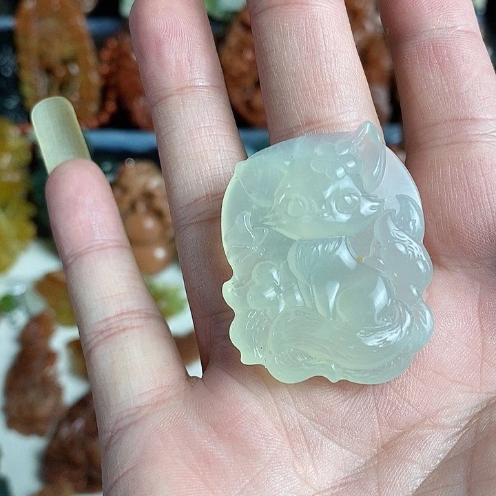 未镶嵌蛇纹石玉颈饰