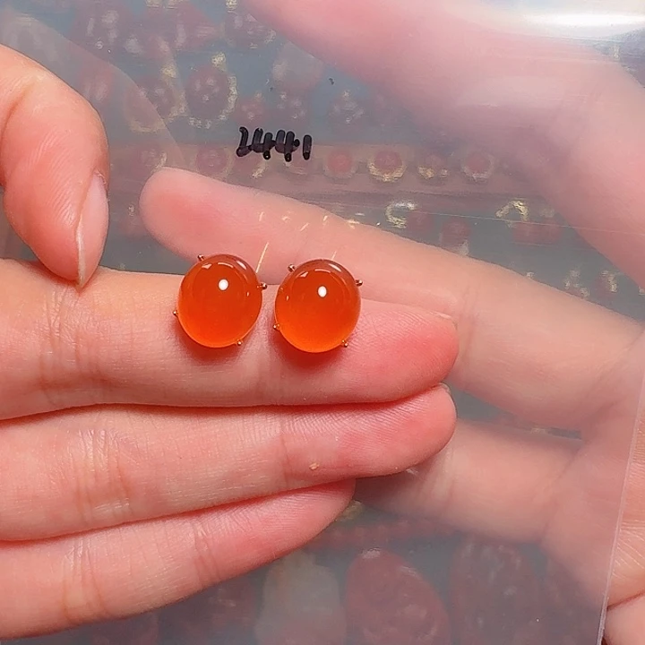 南红玛瑙银S925镶嵌耳饰