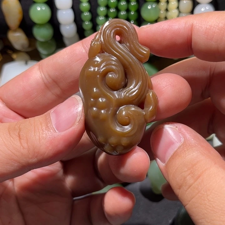 颈饰未镶嵌和田玉