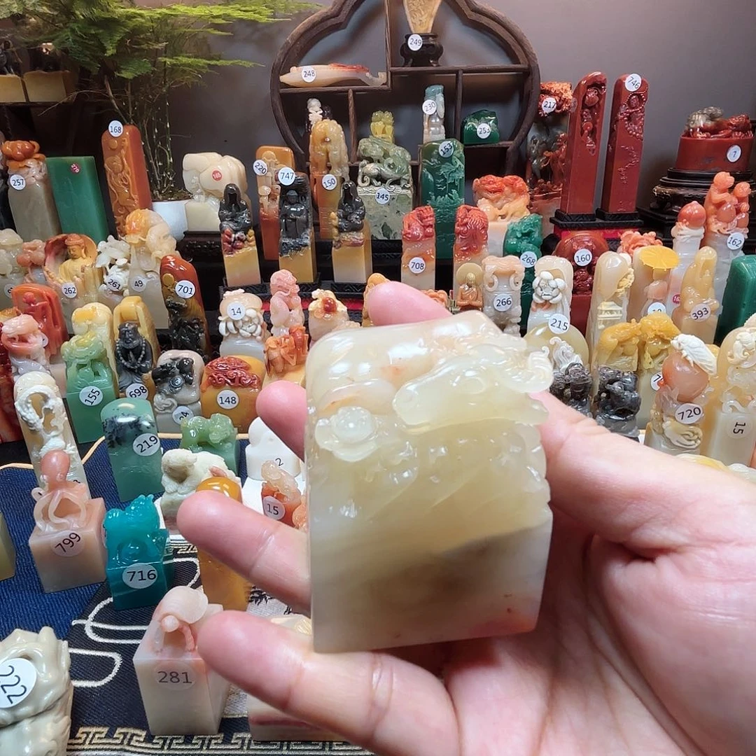 寿山石其他牛的墩子