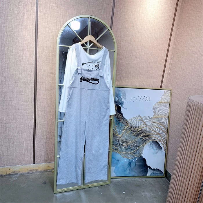 AA222白衣灰库孕妇两件套120-150