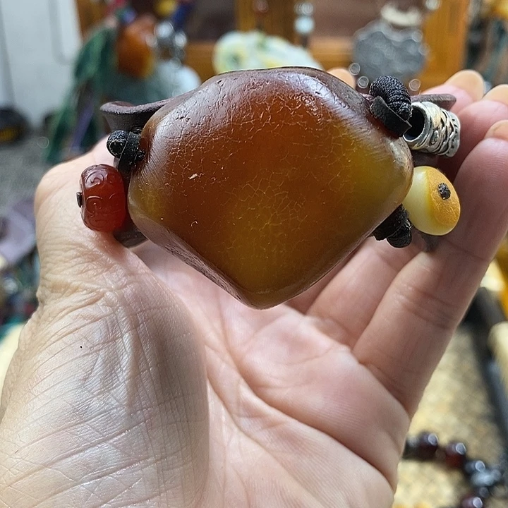 蜜蜡未镶嵌手镯手镯