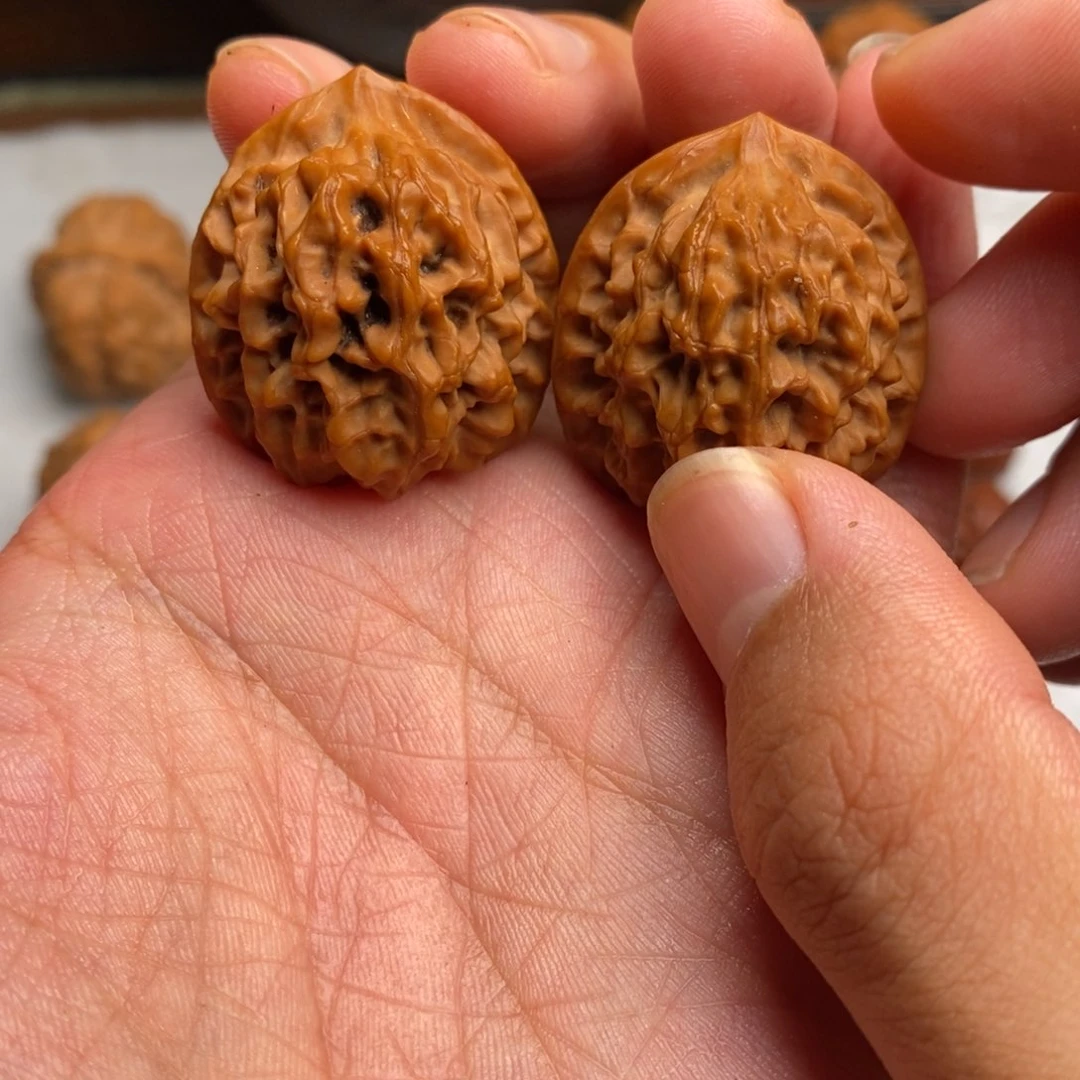 文玩核桃吊坠秦闷