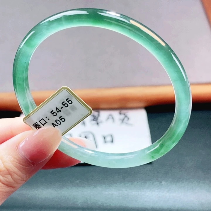 翡翠未镶嵌手镯翡翠手镯117