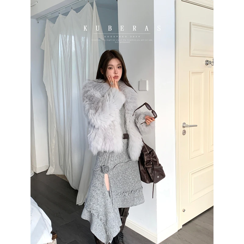 KUBERAS「挚爱翩雅」设计感不规则斜摆毛线花朵半身裙高腰A字长裙