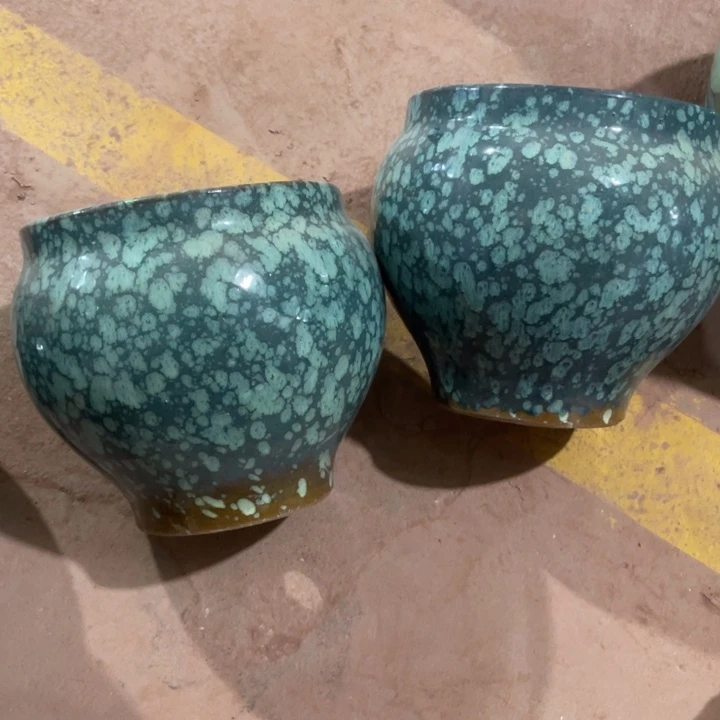 花盆紫砂口径18高度18两只正品