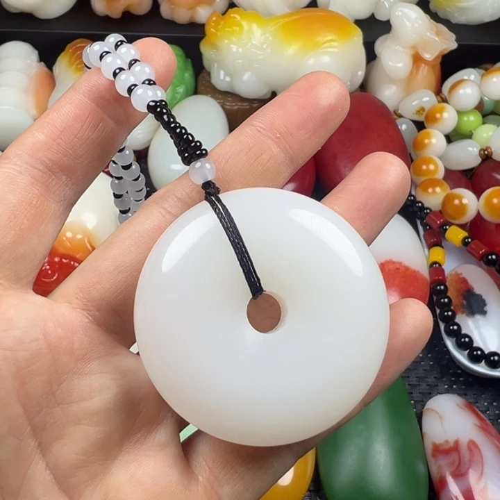 新疆戈壁五彩石金丝