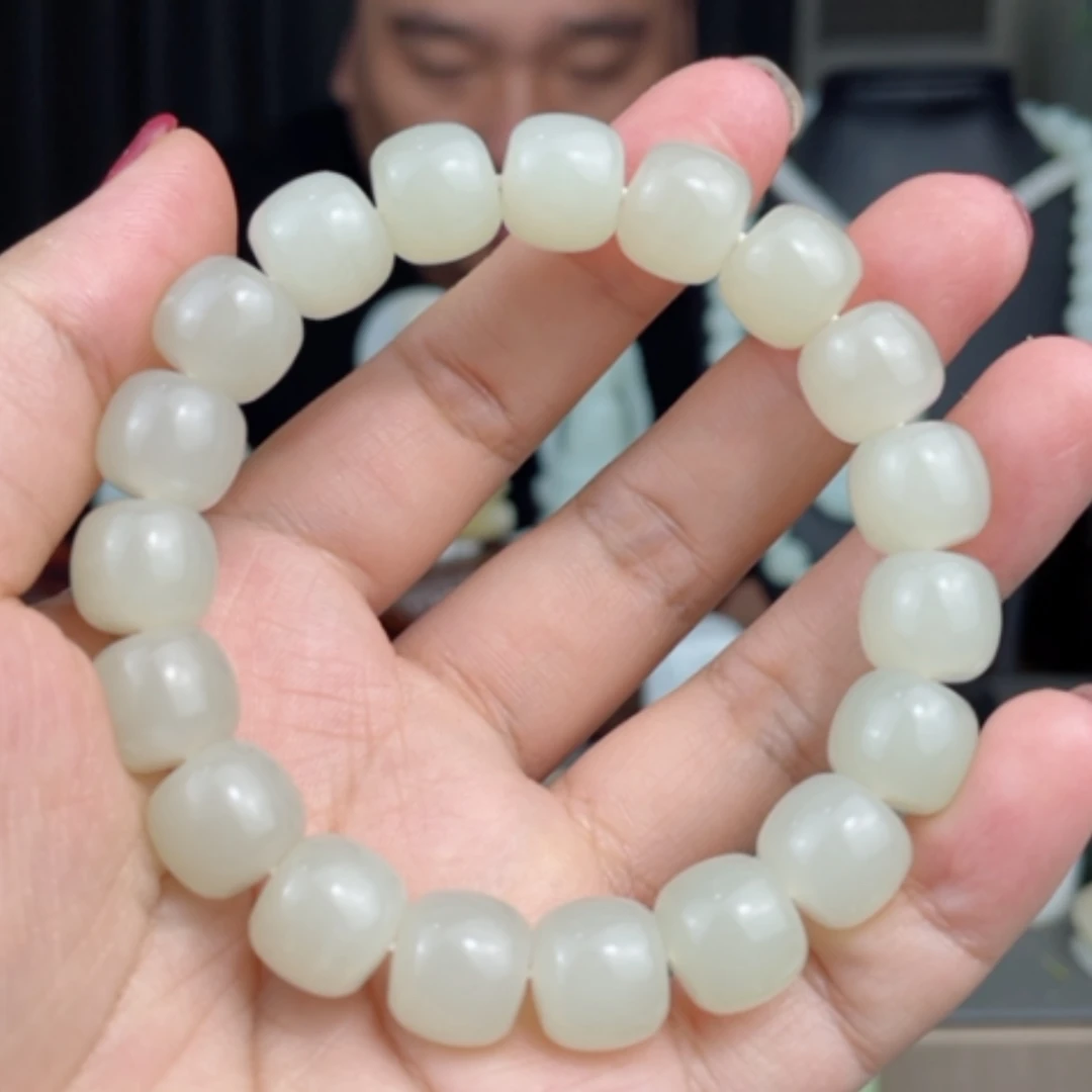 【闪购商品】颈饰未镶嵌和田玉