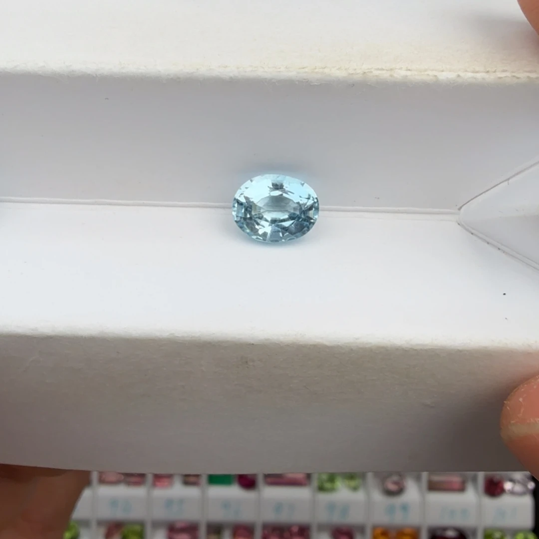 海蓝宝石裸石天然圣玛利亚色1.88克拉