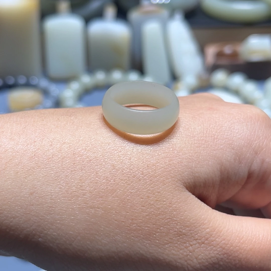 和田玉未镶嵌戒指