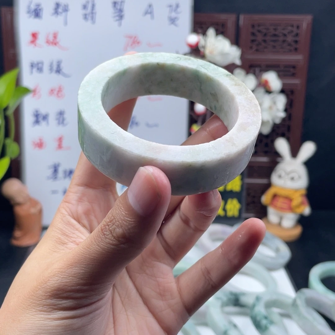 定制翡翠未镶嵌翡翠手镯Ａ货