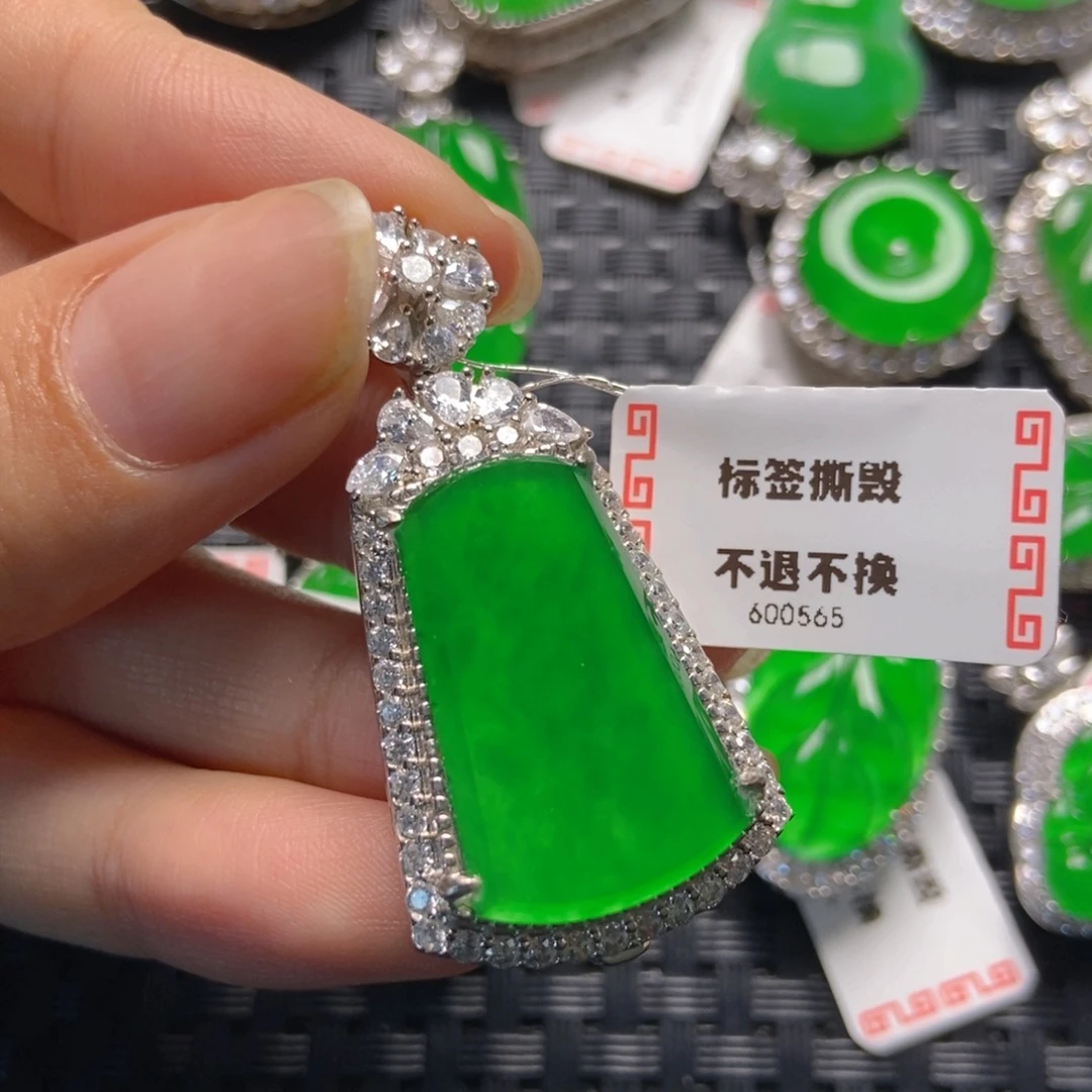 翡翠银S925镶嵌颈饰