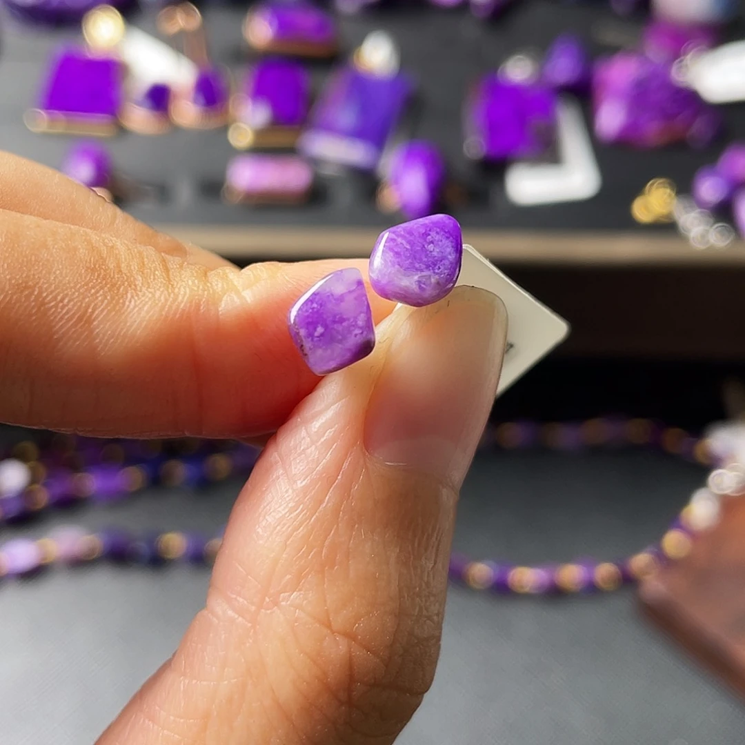 银S925镶嵌苏纪石（舒俱来）耳环