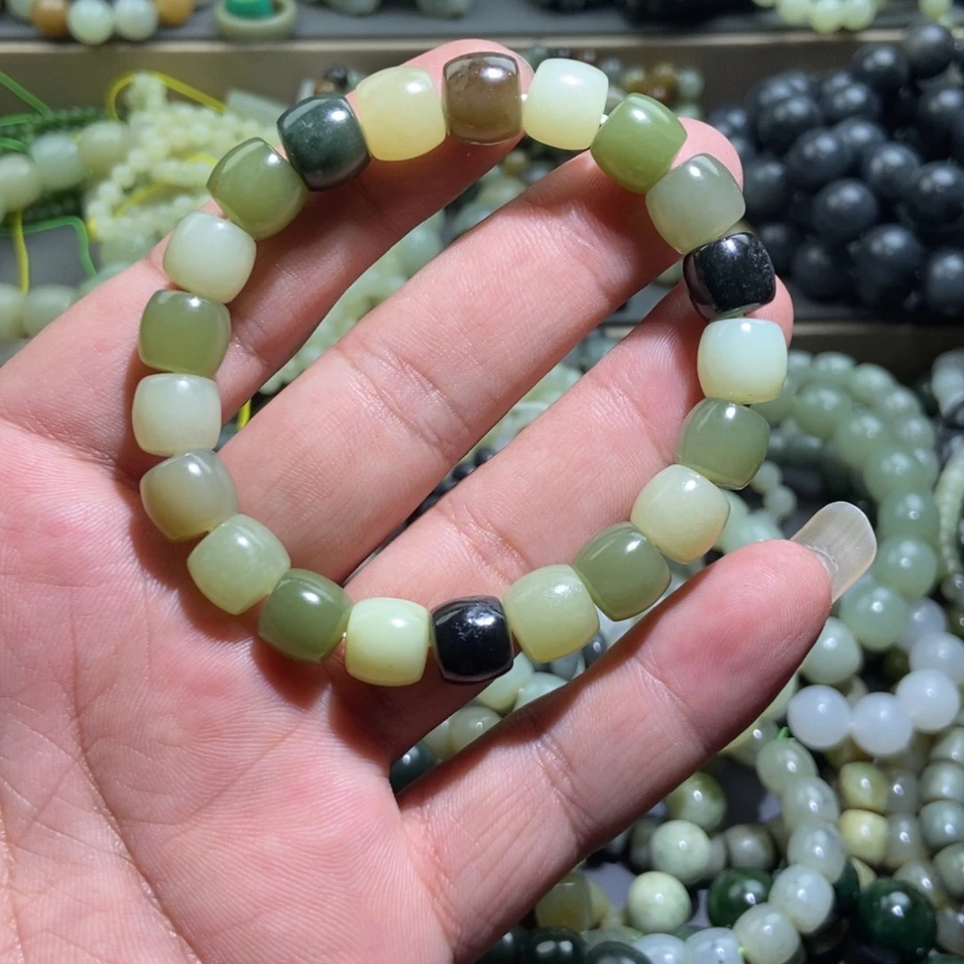 项链未镶嵌和田玉（糖玉）