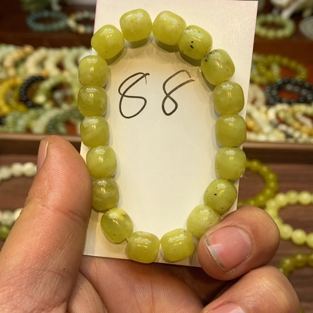 蛇纹石玉未镶嵌20米以下默认微瑕，不退不换