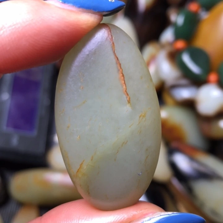 和田玉未镶嵌珠宝奇石