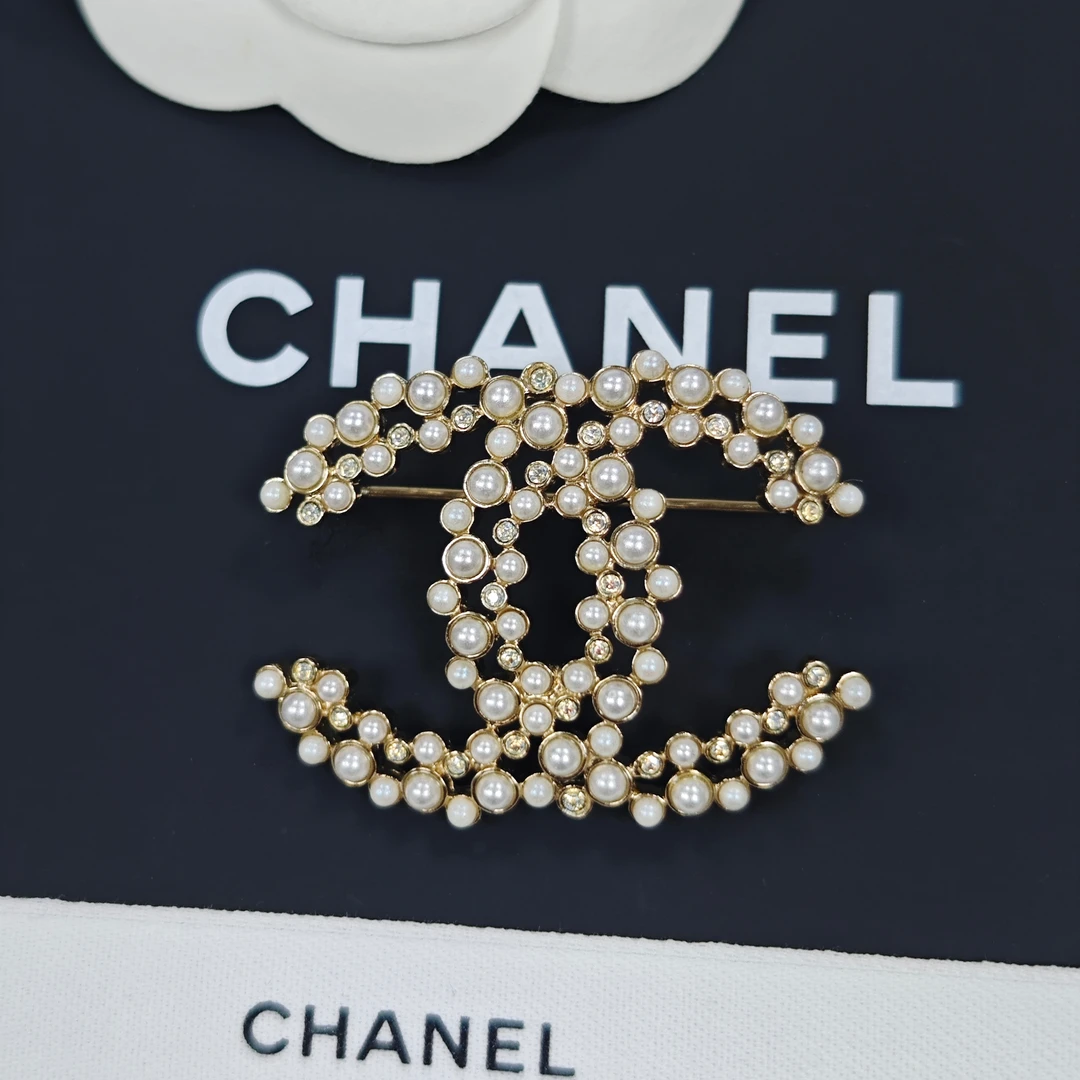 全新未使用 Chanel/香奈儿 胸针气质时尚经典珠珠镂空精致
