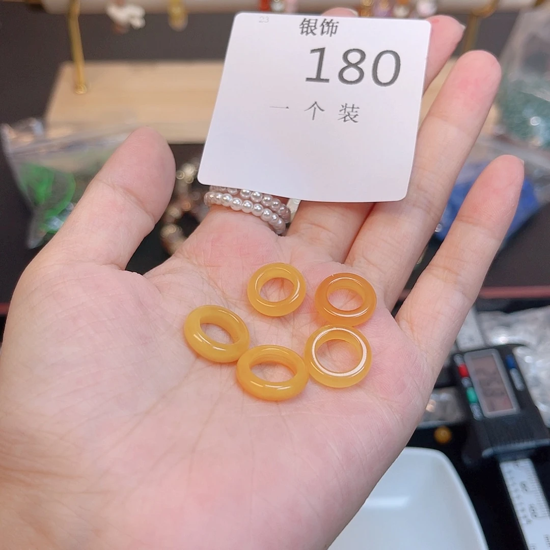 水晶珠宝半成品未镶嵌180 。