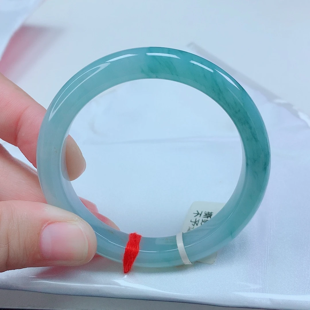 果***儿未镶嵌手镯翡翠55圈口