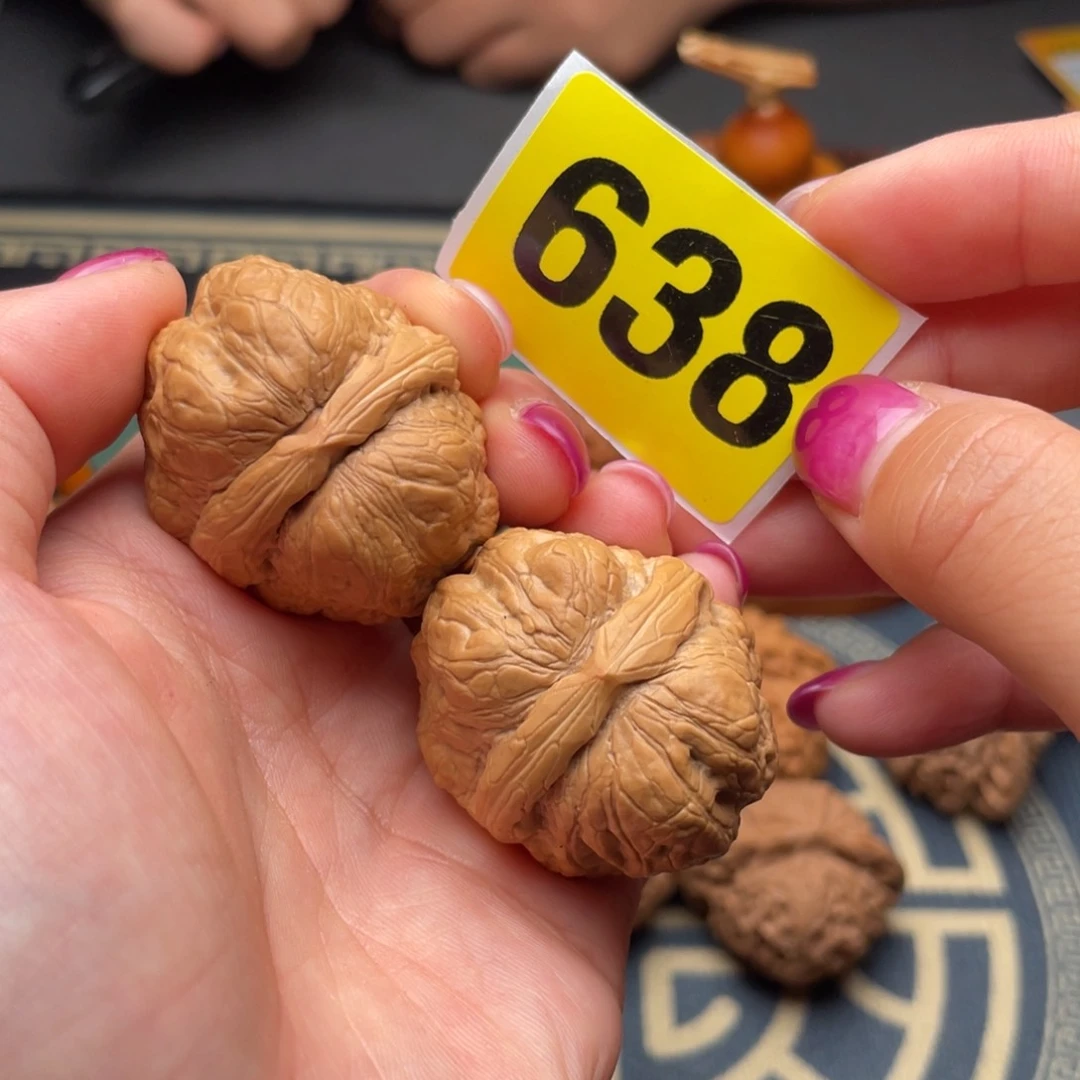 桃核吊坠37玉蝉638号～