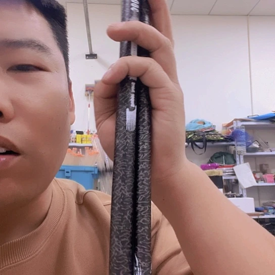 罗***呀三支鱼竿1111111111