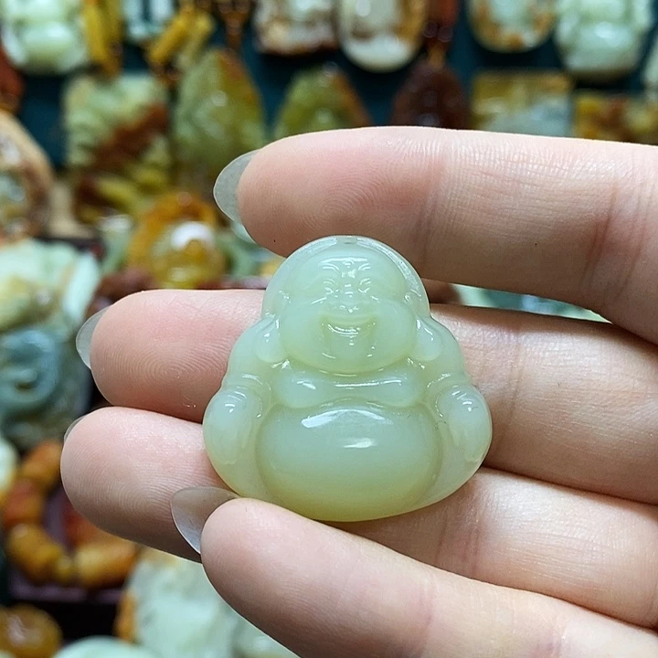 岫玉未镶嵌吊坠(赠链)