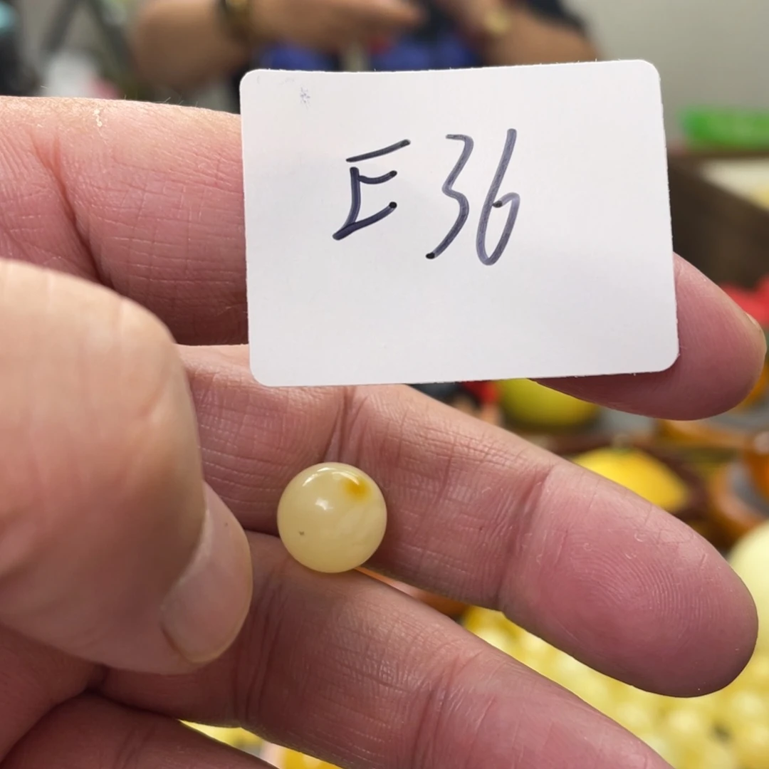 手链琥珀未镶嵌多样性发，发其中一件