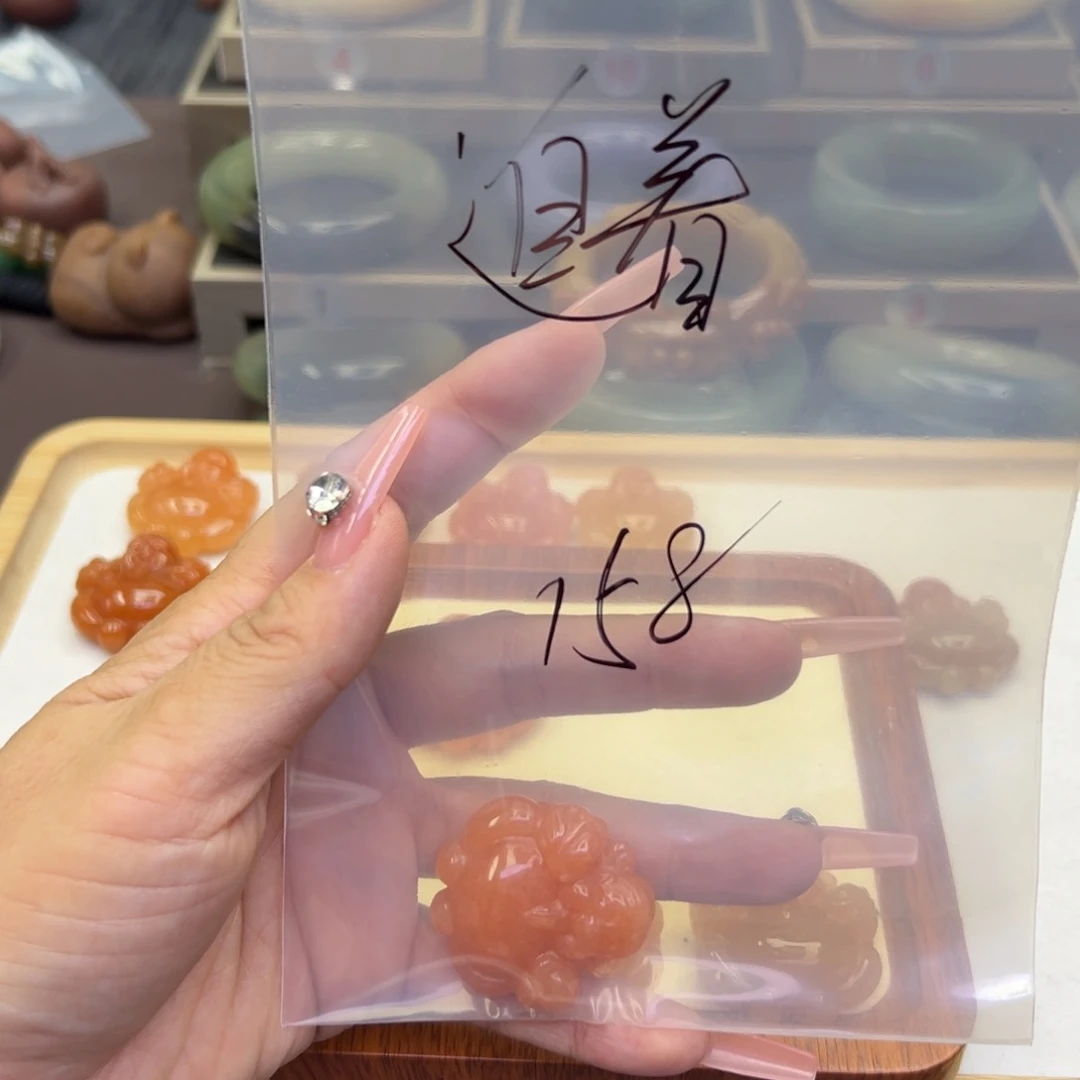 未镶嵌手镯石英岩玉追****