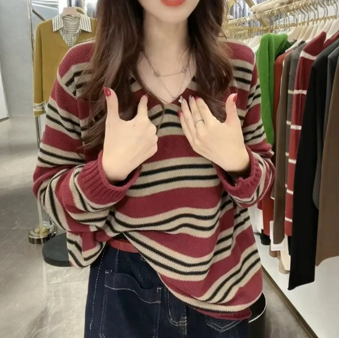 欧货新款条纹上衣女时尚百搭长袖V领秋冬季毛衣