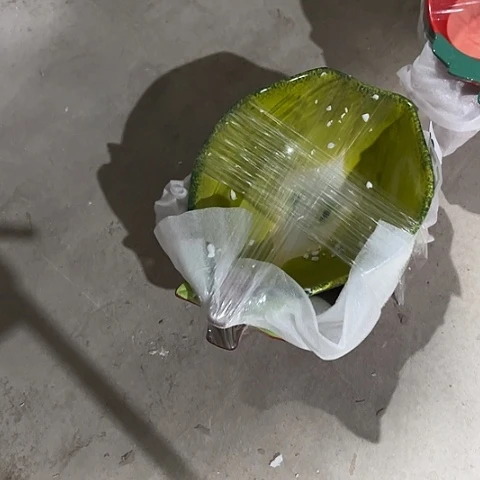 微瑕，不能明火，口径15，高5苹果。梨子