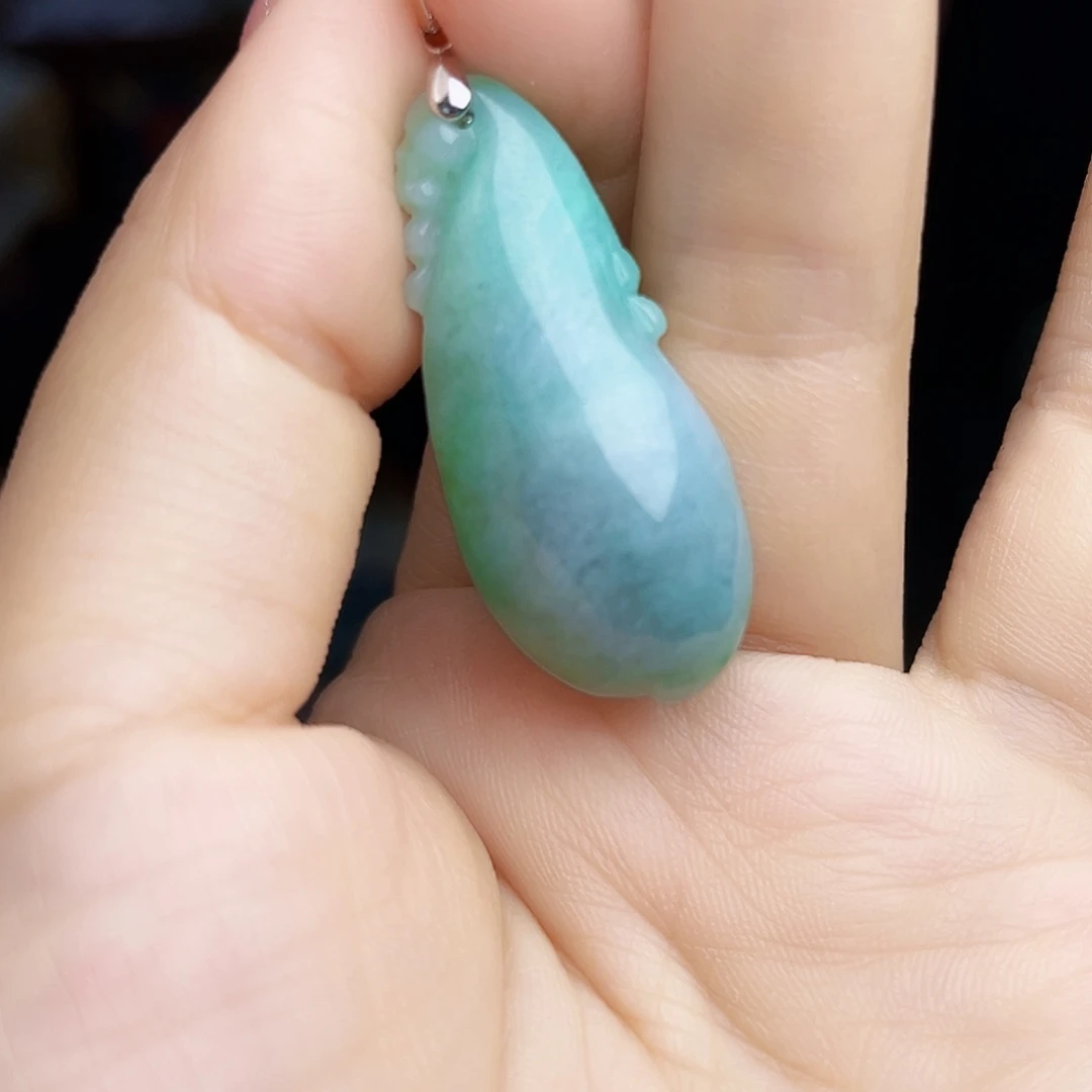 翡翠银S925镶嵌颈饰多样性