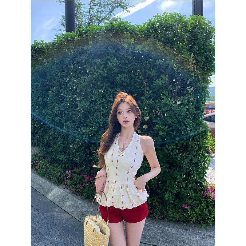 甜美碎花挂脖上衣背心女夏季法式小众露背无袖花苞小衫短裤两件套
