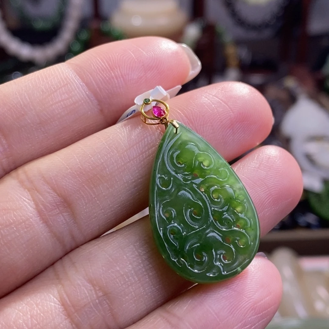 和田玉孤品福利老矿料碧玉18.k水滴未镶嵌