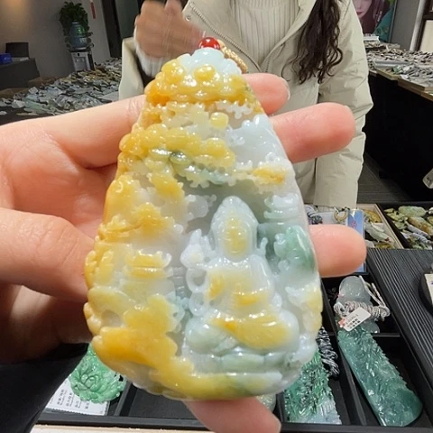 翡翠未镶嵌颈饰翡翠