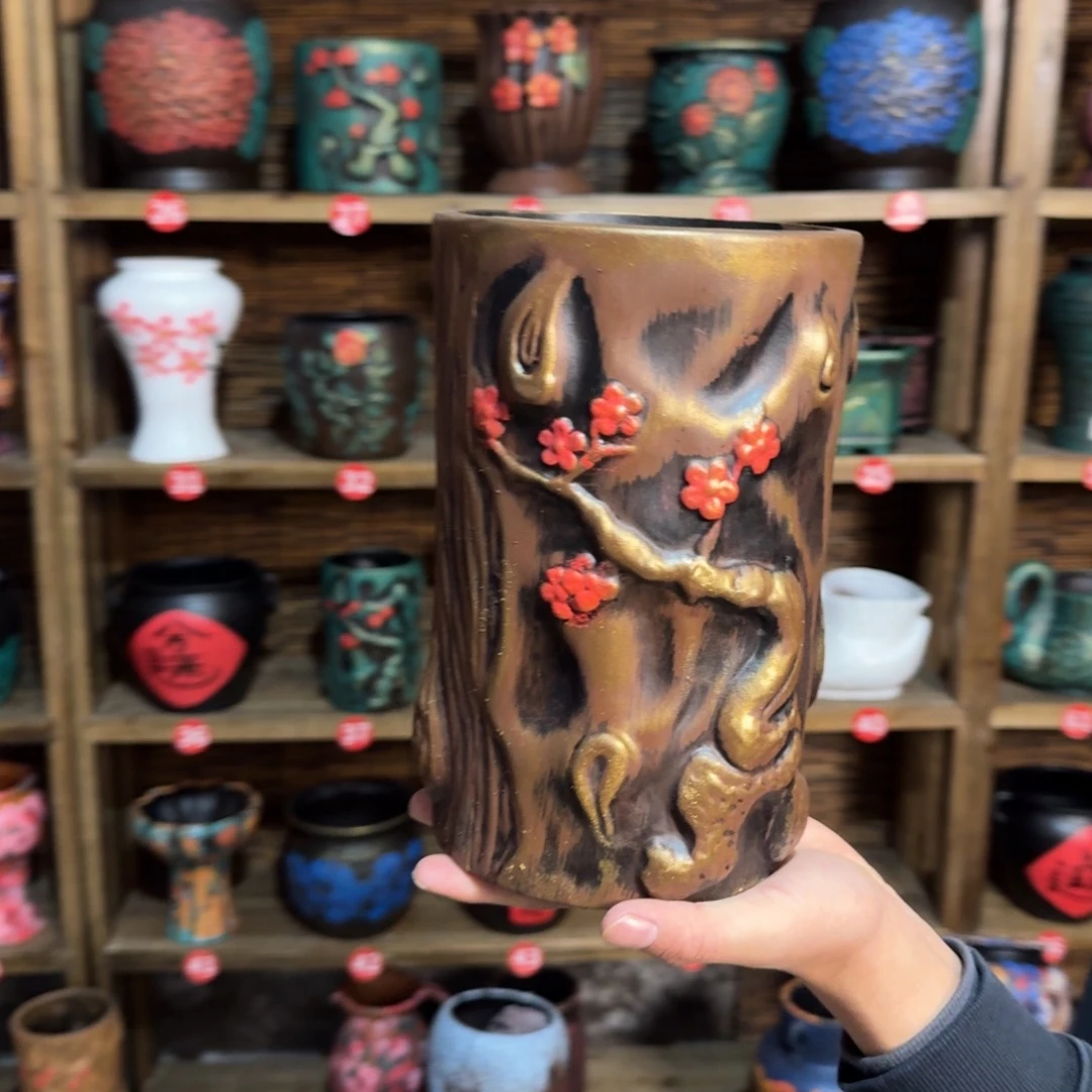 有孔红陶浮雕花盆炸炸炸