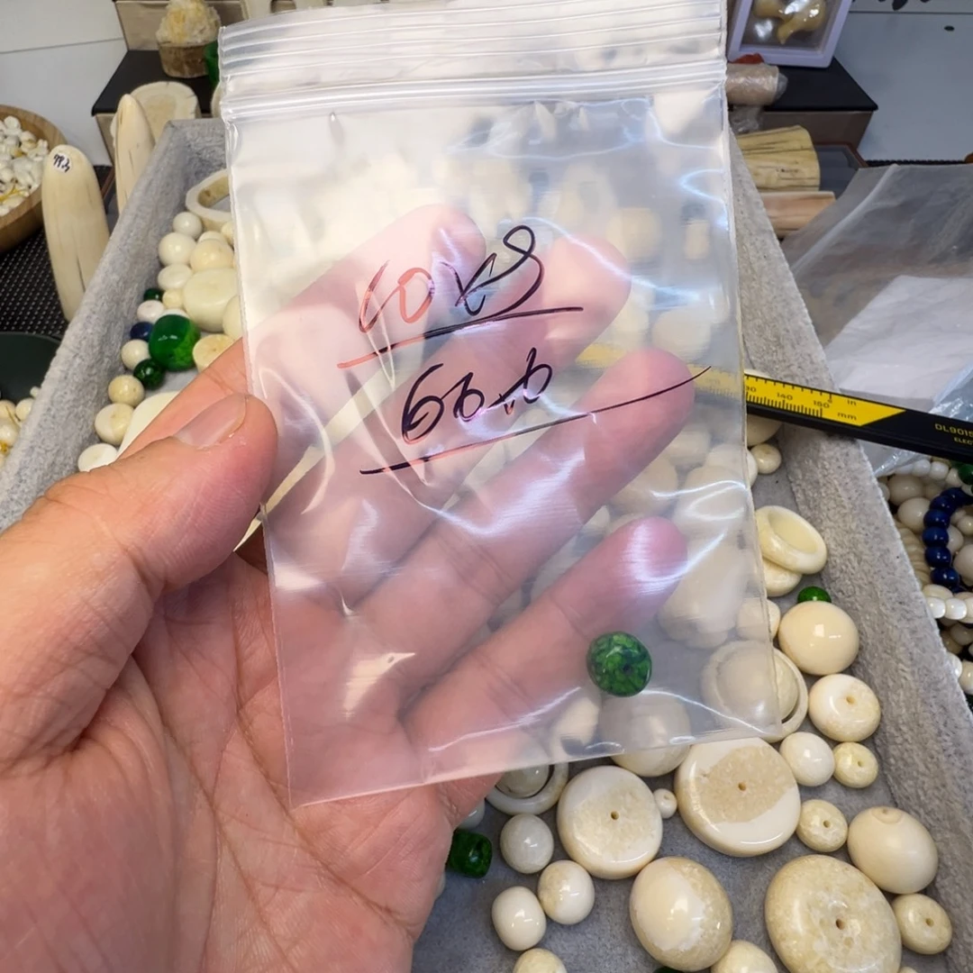 树脂制品特价处理