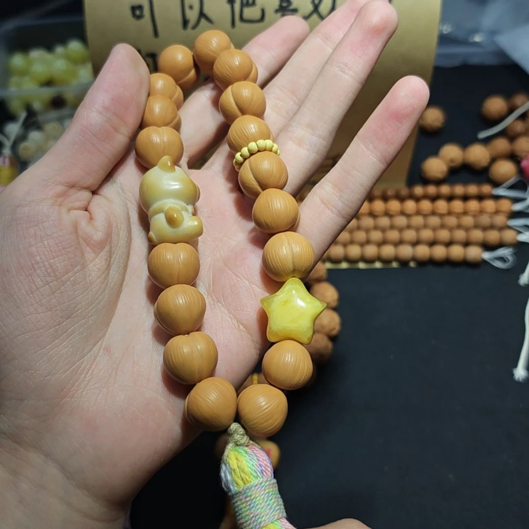 狂****猴头核桃吊坠全品无暇屁桃13