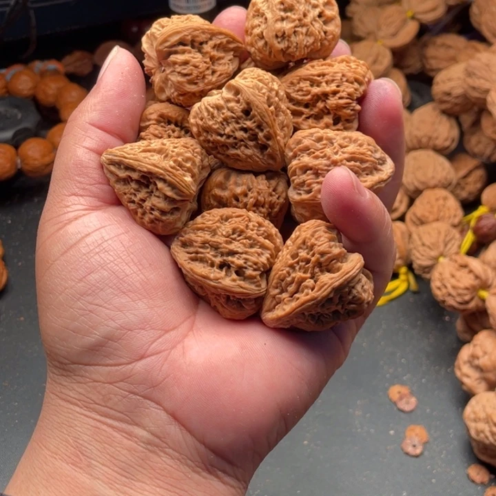 文玩核桃吊坠莽*6南疆石