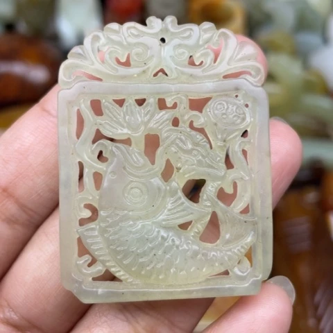 蛇纹石玉未镶嵌颈饰18