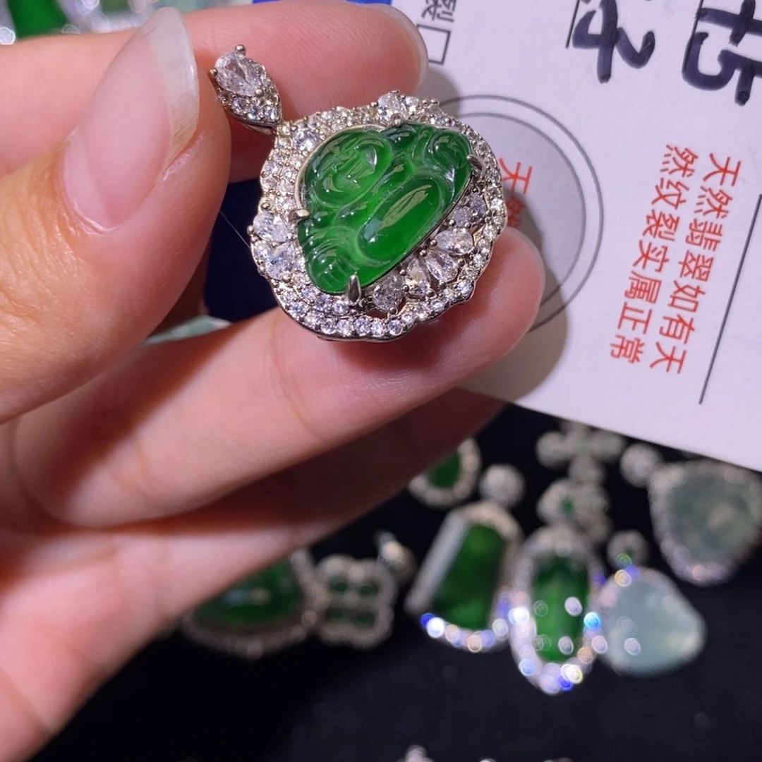 翡翠未镶嵌颈饰天然