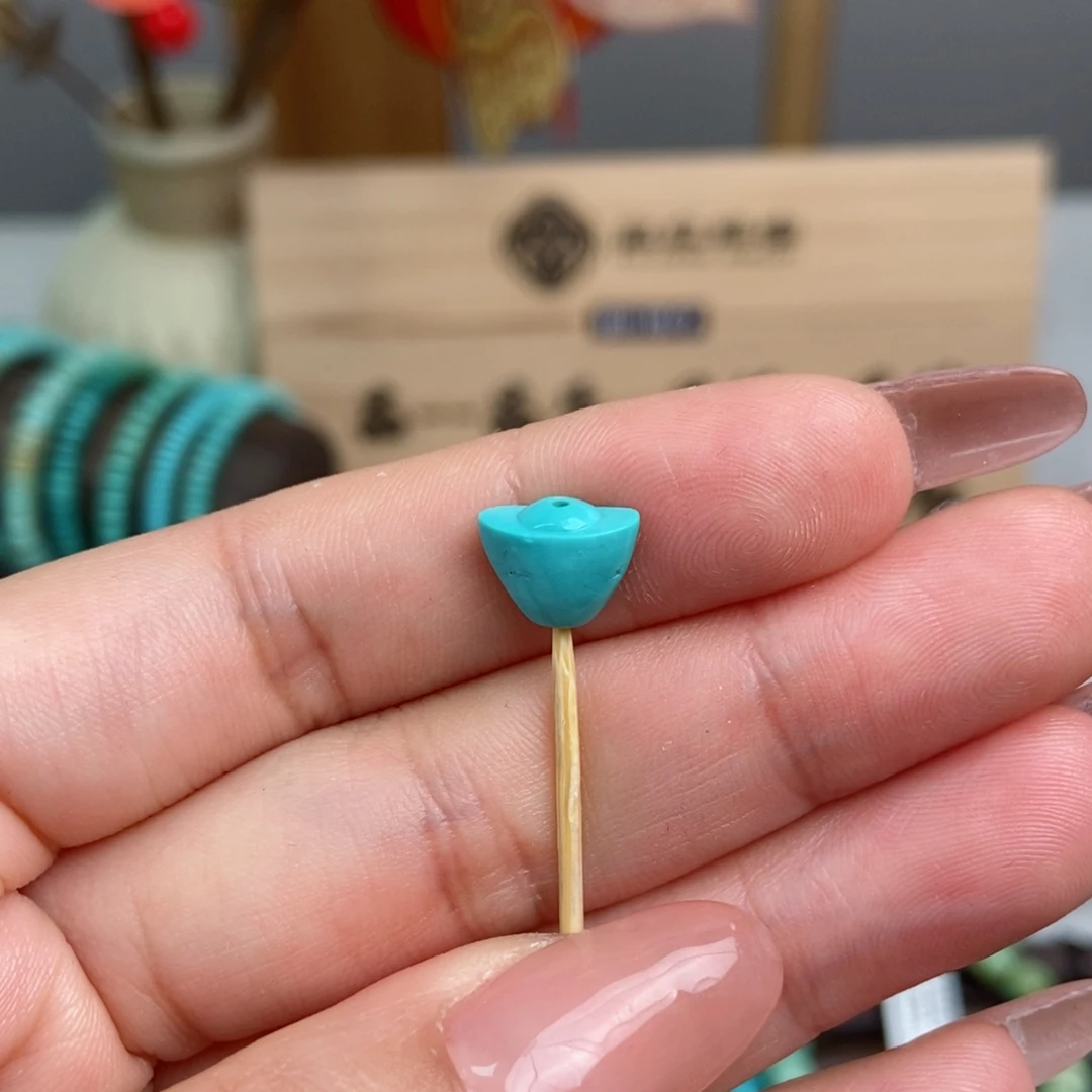 绿松石雕刻未镶嵌