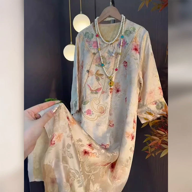 新中式女装国风气质高级感超好看刺绣连衣裙女夏季2025年新款裙子