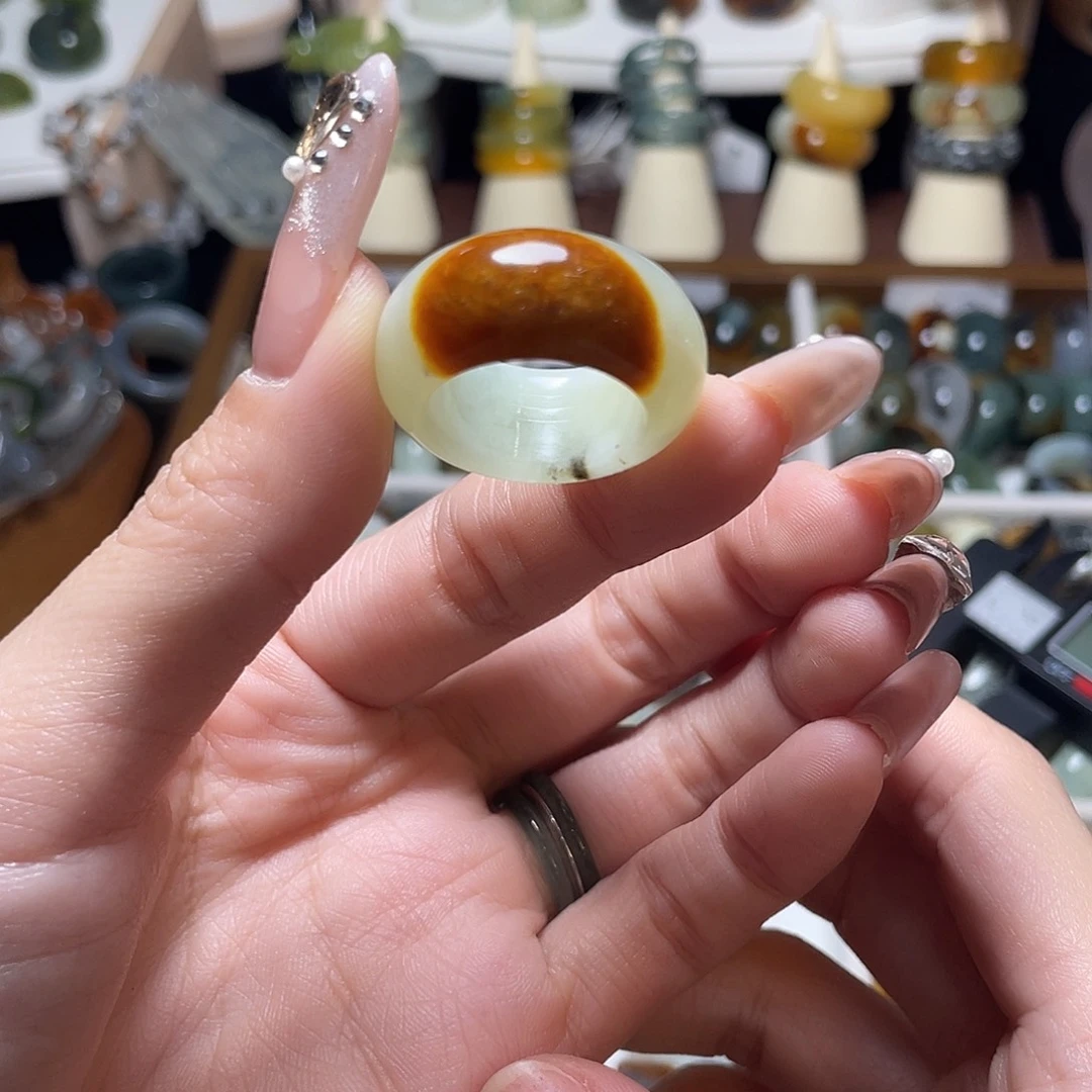 蛇纹石玉未镶嵌戒指17.0