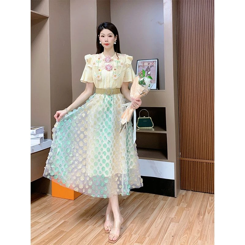 芙娜妮轻奢2024新款法式优雅气质复古显瘦名媛高档女装F2321332A