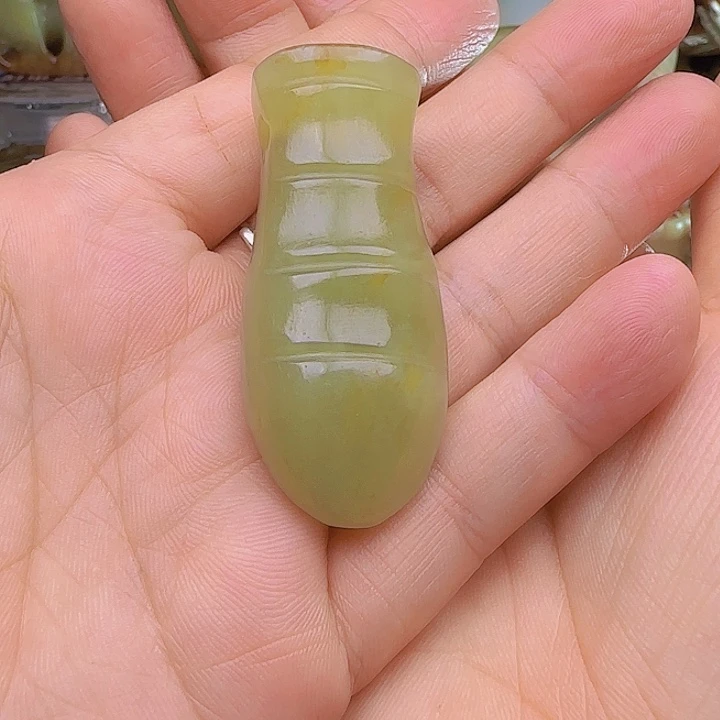 王***菜和田玉未镶嵌吊坠(不含链)