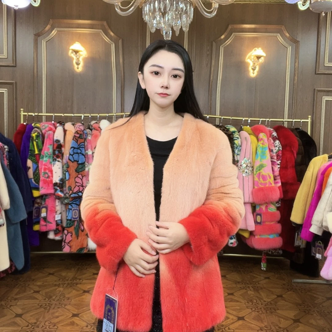 橘色渐变水貂外套