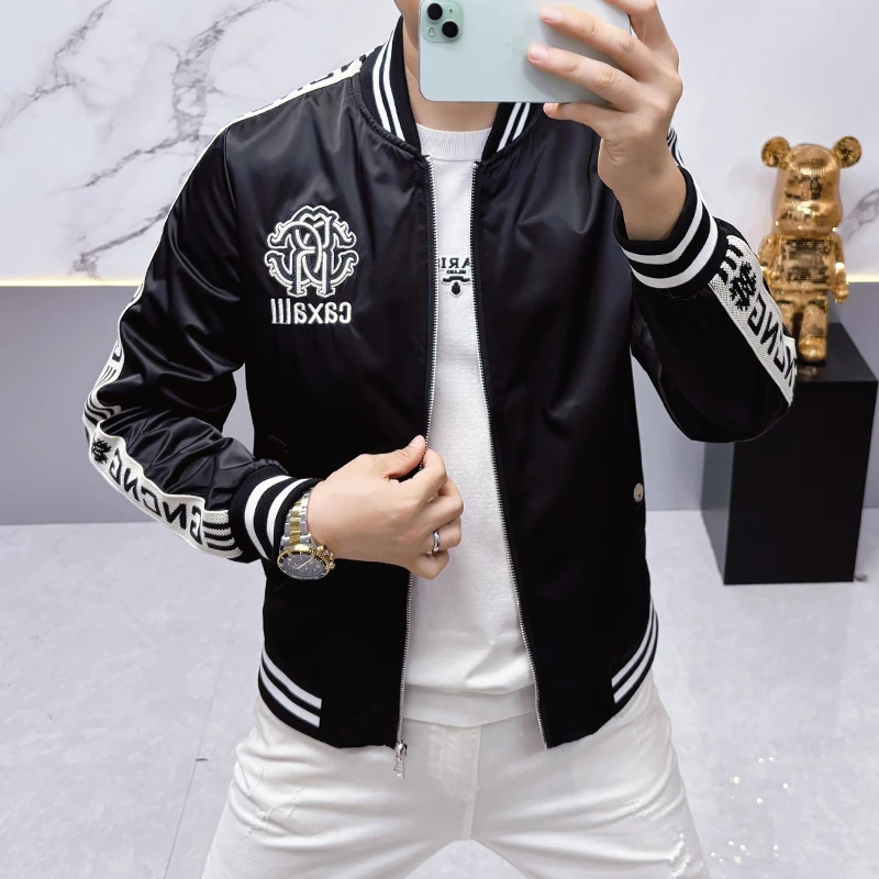 夹克外套秋季男士薄款立领刺绣欧洲站休闲运动帅气轻奢棒球服上衣